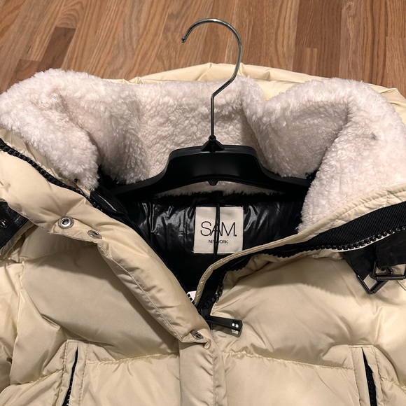 SAM. Dani Faux Shearling-Trimmed Puffer Jacket ❄️ - Picture 7 of 7